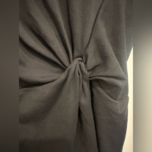 Express Black Twist-Front Tee — Size Large — EUC ❤️❤️❤️ - Picture 5 of 17